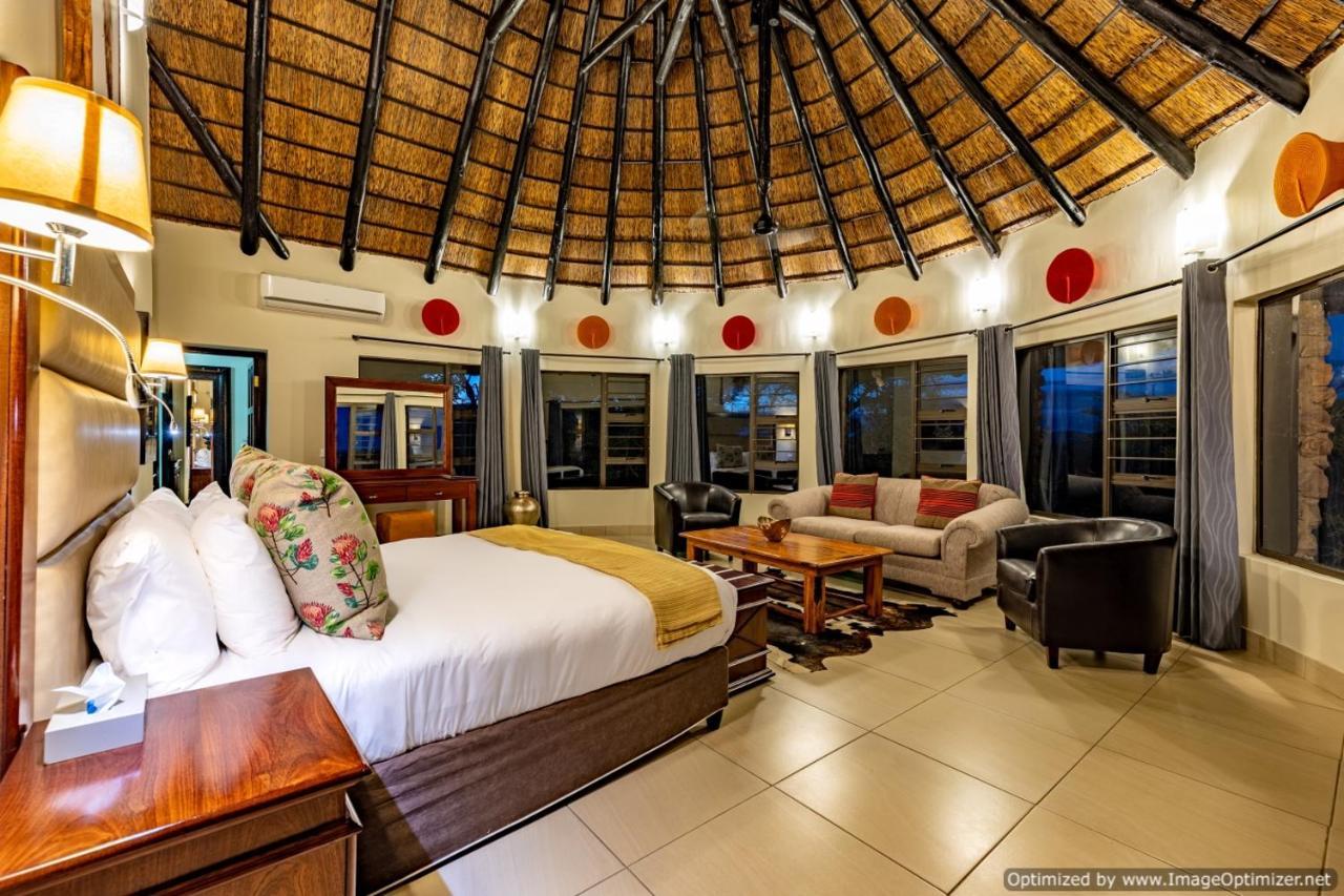 Zulu Nyala Game Lodge Hluhluwe Exterior photo