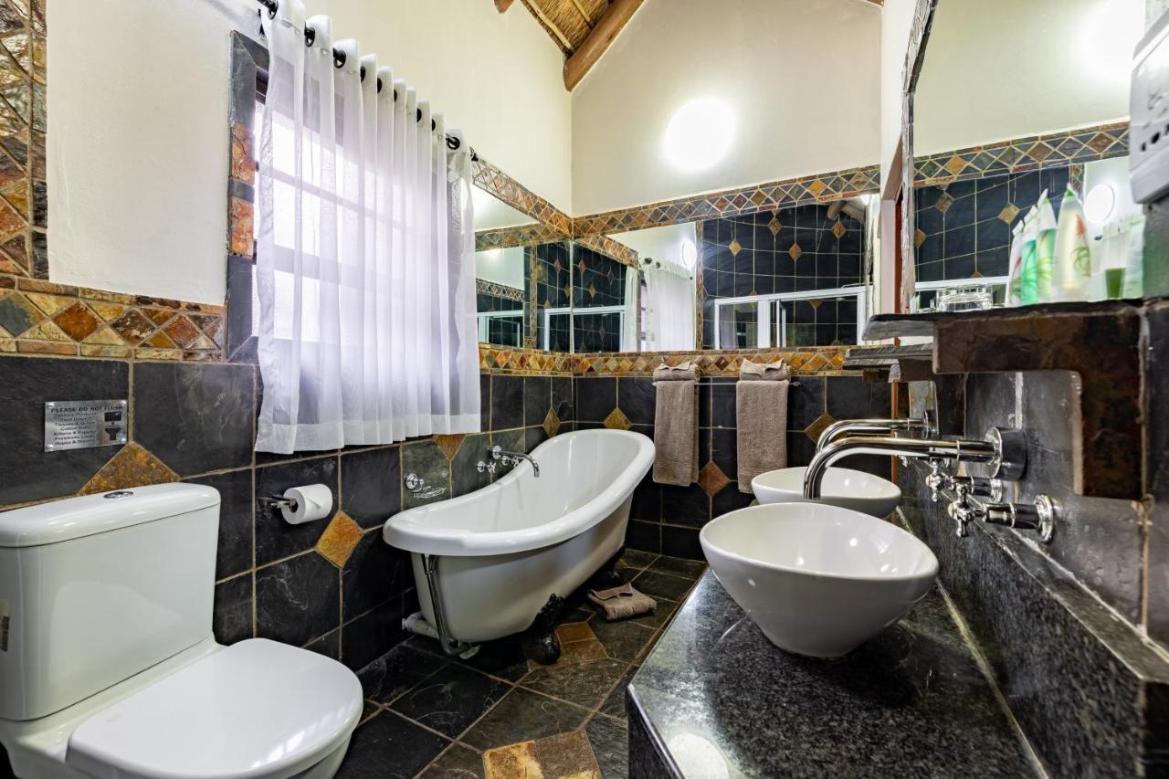 Zulu Nyala Game Lodge Hluhluwe Exterior photo
