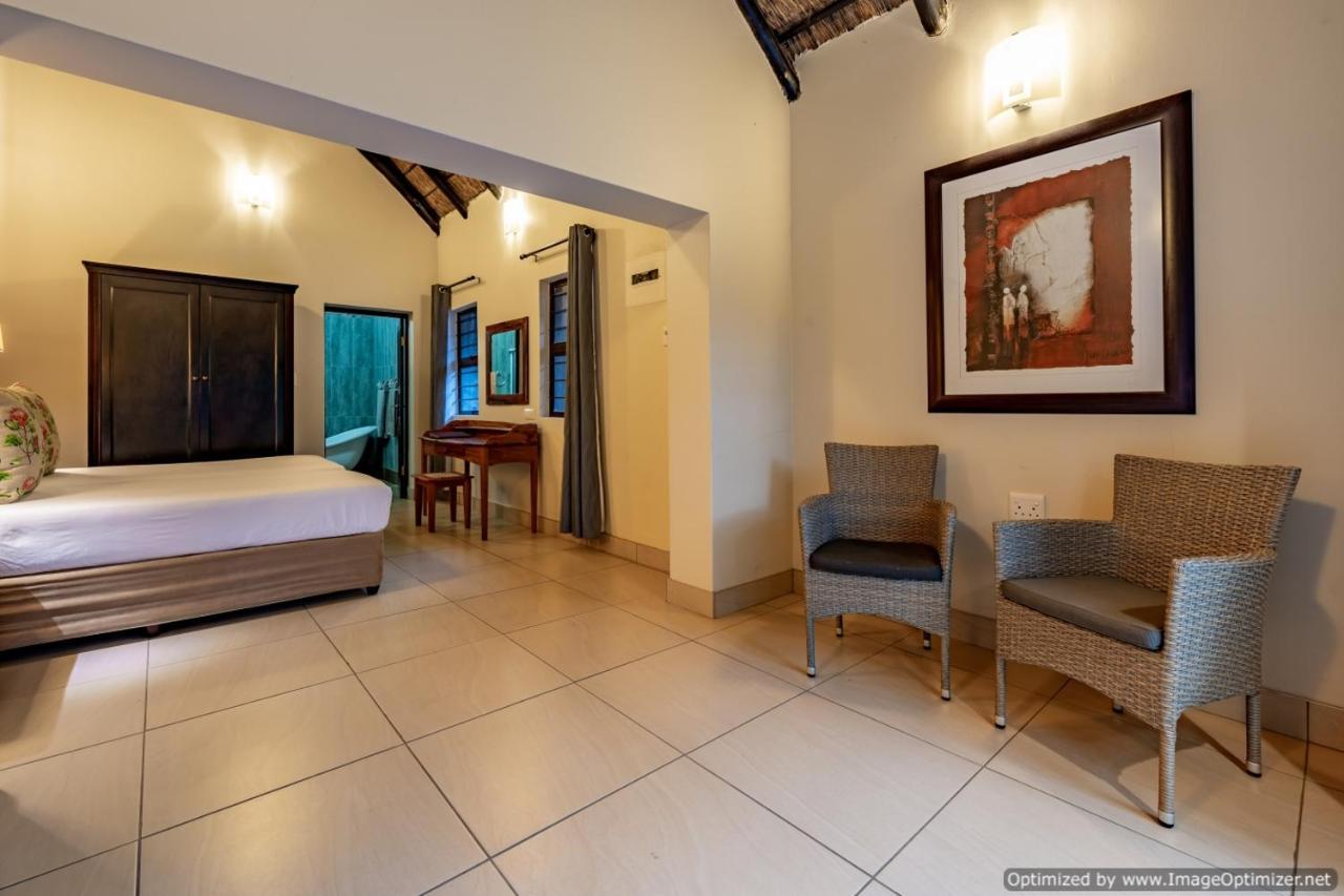 Zulu Nyala Game Lodge Hluhluwe Exterior photo