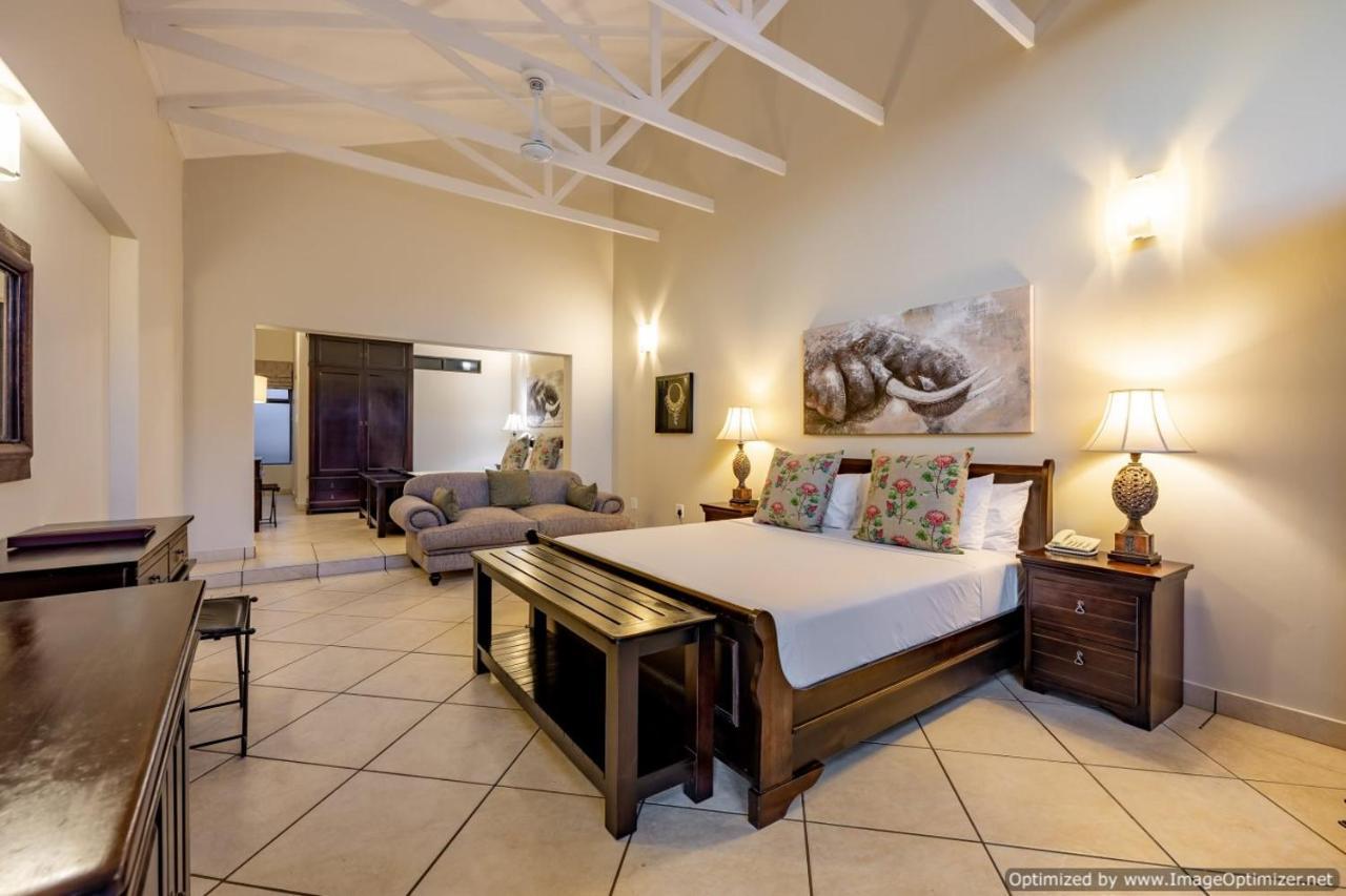Zulu Nyala Game Lodge Hluhluwe Exterior photo
